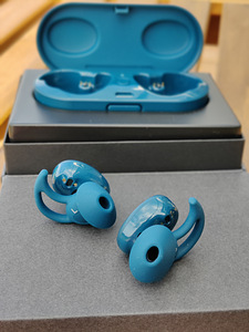 Bose Sport Earbuds - juhtmevabad spordikõrvaklapid (6 foto / 6)