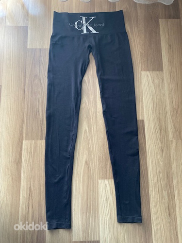 Müüa Calvin Klein retuusid