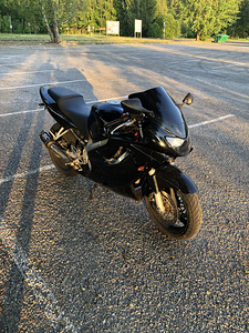 Honda cbr 600 F4 (1 foto / 6)