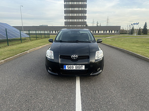 Toyota Auris 2009a. 1,6I. 91kw (3 foto / 13)