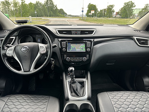 Nissan Qashqai 1.2 85kw 2014a. (11 foto / 12)