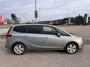 OPEL ZAFIRA TOURER (4 foto / 13)