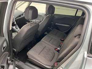 OPEL ZAFIRA TOURER (10 foto / 13)