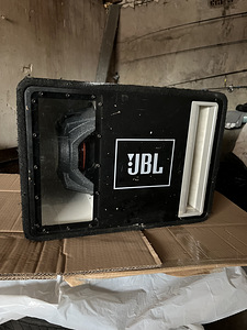 Subwoofer 1200w JBL-GTO1204BP (2 foto / 4)