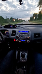 Honda Civic 1.8 103kw 2010 (8 foto / 10)