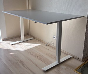 TROTTEN Reguleeritav kirjutuslaud, valge, 160x80 cm (1 foto / 5)