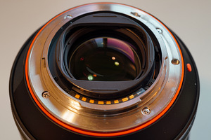 Sony Zeiss 16-35mm f/2.8 ZA SAL1635Z Lens (Sony A-Mount) (3 foto / 10)
