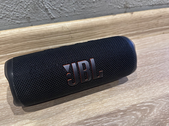 JBL Flip 6