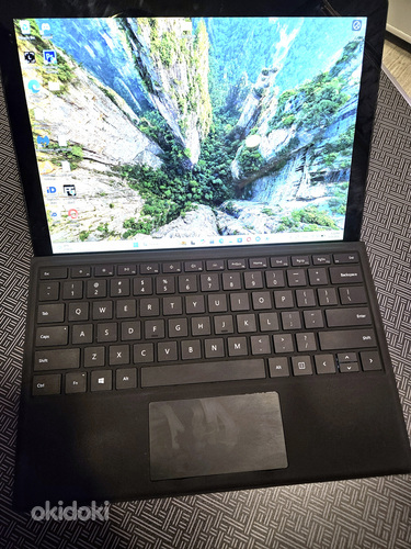 Microsoft Surface Pro 6