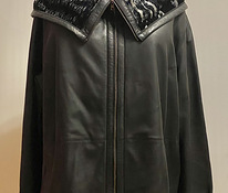 Теплая кожаная куртка с мехом шиншиллы