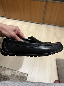 Детская обувь (3 фото из 5)