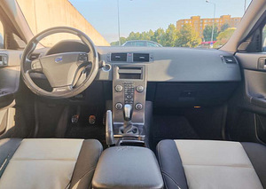 VOLVO V50 R-Design Facelift 1.6 R4 TDI 80kW ручной (5 фото из 7)