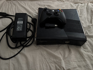 Xbox360 250 gb freeboot (1 foto / 1)