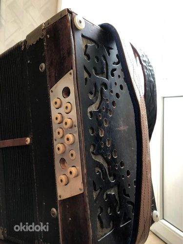 Käsitööna valmistatud antiikne kromaatiline puidust akordion (foto #2)
