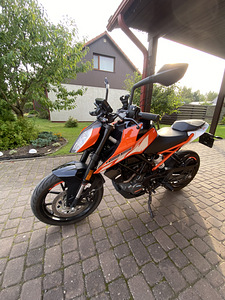 Продается в хорошем состоянии KTM DUKE 125 (9 фото из 10)