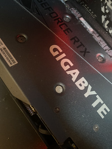 Продам Gigabyte RTX 3060 12GB LHR (3 фото из 4)