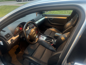 Продам Audi A4 3.0 TDI 150kw Quattro S-line (8 фото из 11)