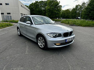 Продаю BMW 118i автомат (2 фото из 10)