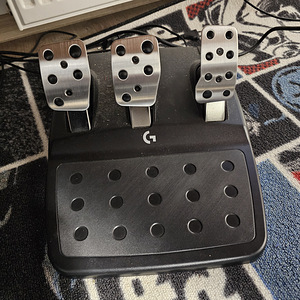 Logitech G923 TrueForce võidusõidurool, pedaalid ja shifter (3 foto / 3)