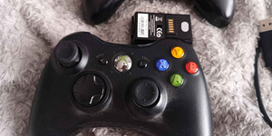 Xbox 360 E LT3.0 + Kinect + 3 джойстика (9 фото из 9)