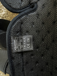 EVS Option Knee Guard (3 фото из 5)