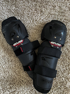EVS Option Knee Guard (5 фото из 5)