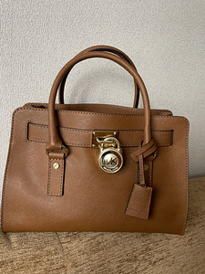 Сумка Michael Kors (2 фото из 3)