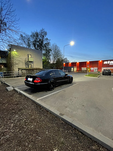 W211 e270 (1 фото из 5)