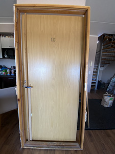 Puidust tuletõkeuks uks 2000*1000 mm Assa lukk (5 foto / 6)