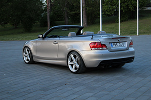 BMW 135 M-Pakett 3.0 N54 225kW (5 foto / 15)