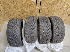 Nokian Hakkapeliitta 8, 225/50 R17 (1 foto / 4)
