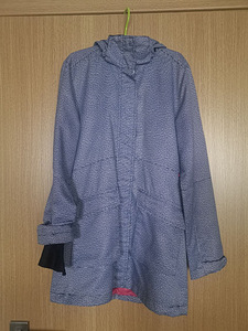 Куртка для девочки с капюшоном удлиненная р-р 146