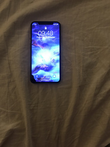 Apple iPhone X 64 GB (4 foto / 6)