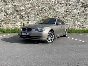 BMW 530xi Facelift 3.0 200kW (1 foto / 13)