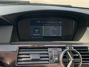 BMW 530xi Facelift 3.0 200kW (13 foto / 13)