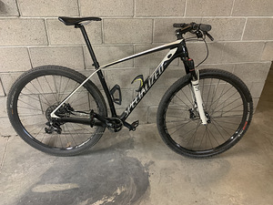 Велосипед Specialized Stumpjumper 29 (1 фото из 3)