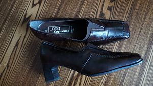 Женские коричневые туфли №38 (новые)