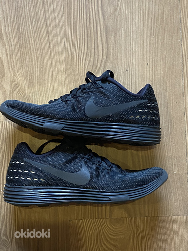 Кроссовки Nike размер 34,5 (фото #1)
