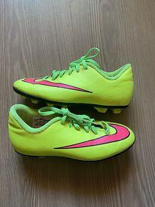 Nike puutsad nr 33 (5 foto / 5)