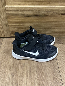 Nike tossud nr 27,5 (1 foto / 5)