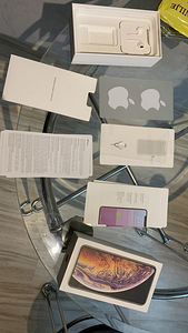 iPhone XS Max 64 Gb (4 foto / 8)