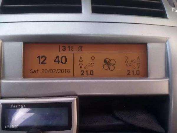 Дисплей Peugeot 407 новый (фото #3)