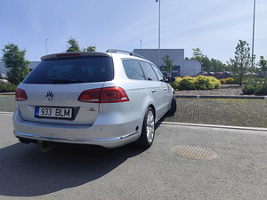 Volkswagen Passat (2 foto / 14)