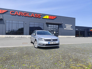 Volkswagen Passat (10 foto / 14)