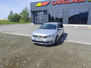 Volkswagen Passat (14 foto / 14)