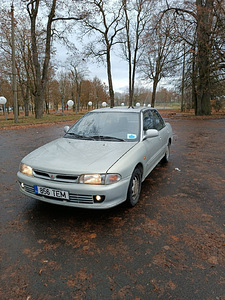 Mitsubishi lancer 1.6 automaat, heas korras t.ü 08/23 (1 foto / 12)