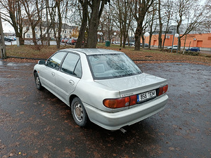 Mitsubishi lancer 1.6 automaat, heas korras t.ü 08/23 (3 foto / 12)