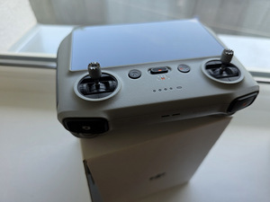 DJI RC (juhtpult). Uus, garantiiga (1 foto / 5)