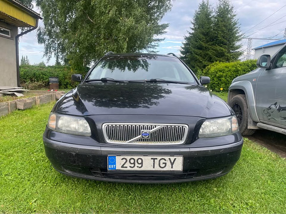 Volvo v70