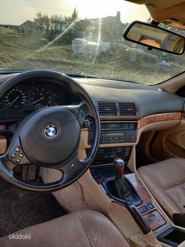 BMW E39 523i 2.5 125 кВт, 1997 (фото #1)